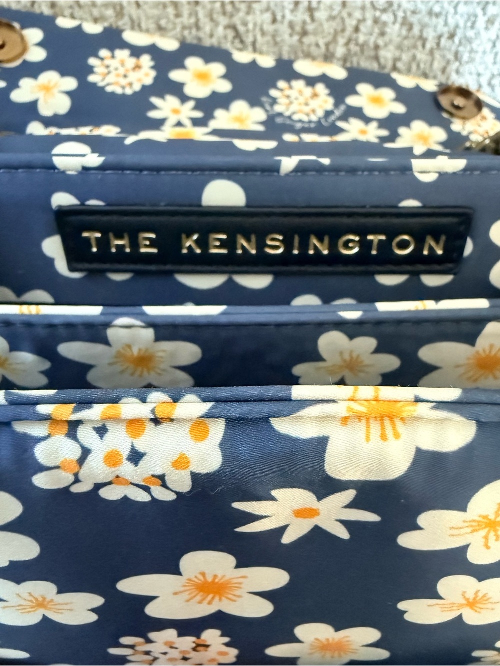 Kurt Geiger London Kensington Daisy Shoulder Bag Navy Blue 3D Floral NWT - Picture 10 of 12